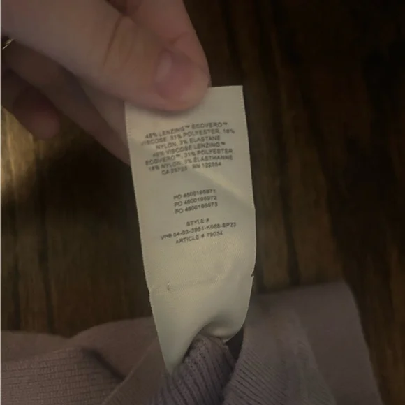 Aritzia- Wilfred Tuscany Sweater - Picture 4 of 5